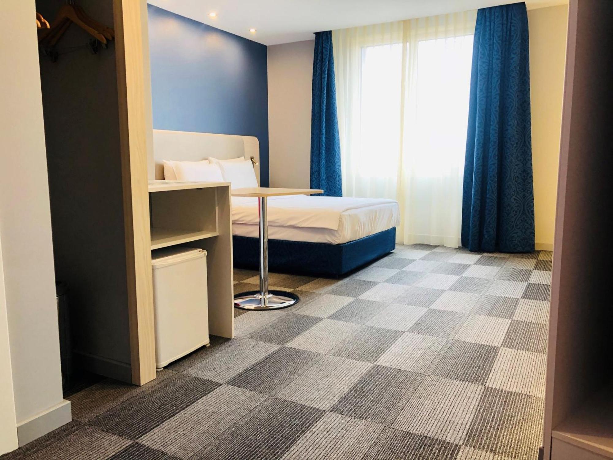 Holiday Inn Express Istanbul-Altunizade By Ihg Exterior foto