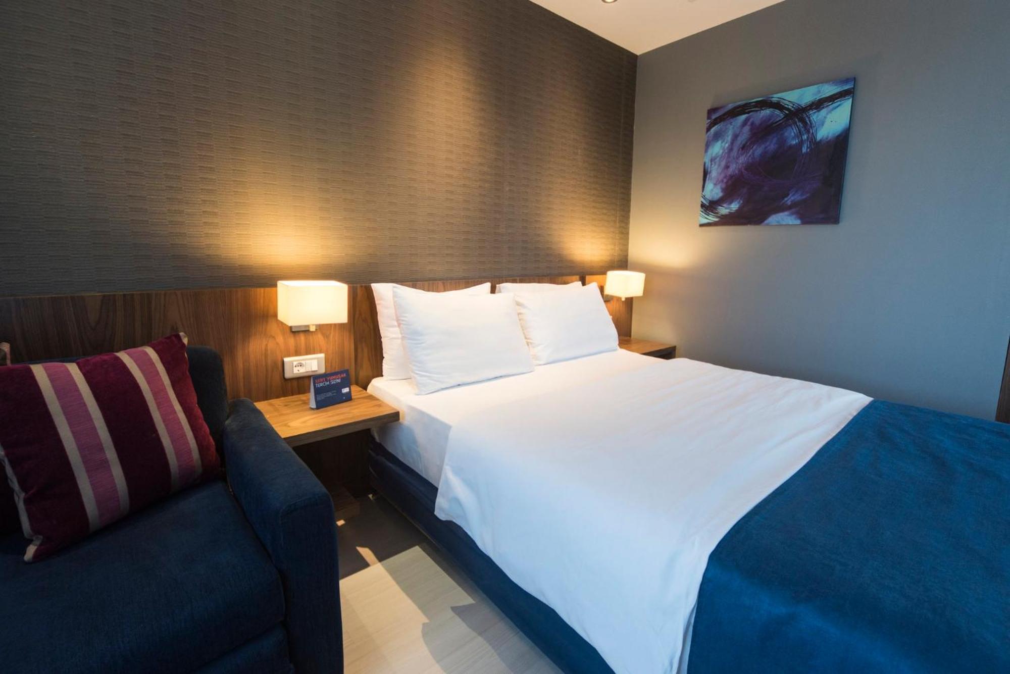 Holiday Inn Express Istanbul-Altunizade By Ihg Exterior foto