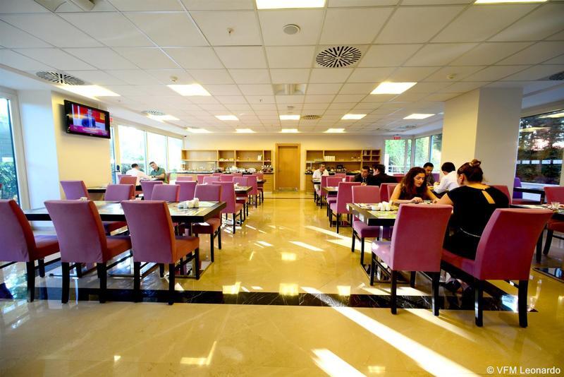 Holiday Inn Express Istanbul-Altunizade By Ihg Exterior foto
